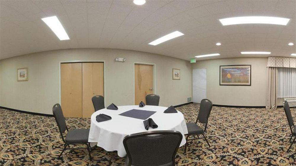 Holiday Inn Express Corvallis-On The River By Ihg Экстерьер фото
