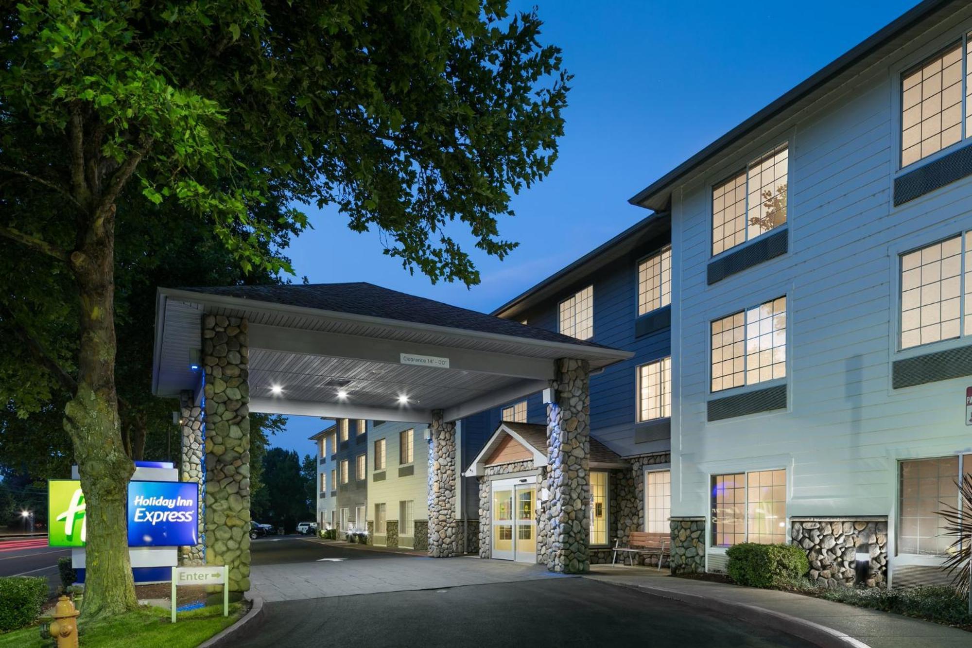 Holiday Inn Express Corvallis-On The River By Ihg Экстерьер фото